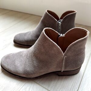 Frye Melissa Shootie, size 7, stone